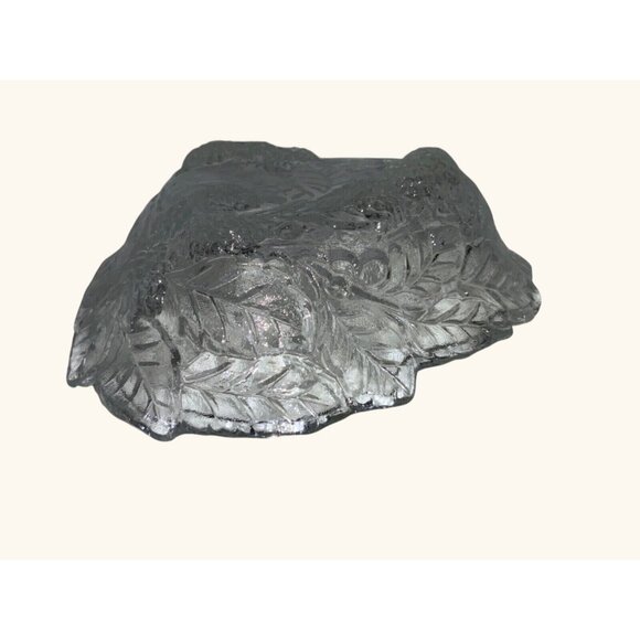 Clear Pressed Glass Leaf & Berry Design Decorative Bowl - Picture 7 of 10